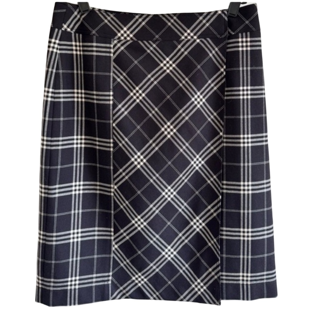 Brooks Brothers Black and Cream  A-Line Plaid Skirt sz 6